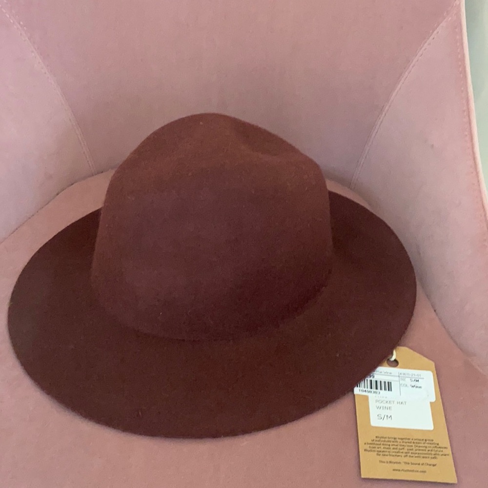 Rhythm pocket hat wine